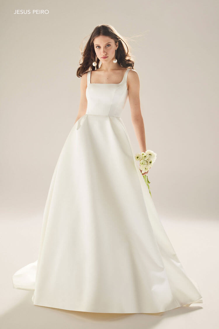 Jesus Peiro 2030 bridal gown alternate front view