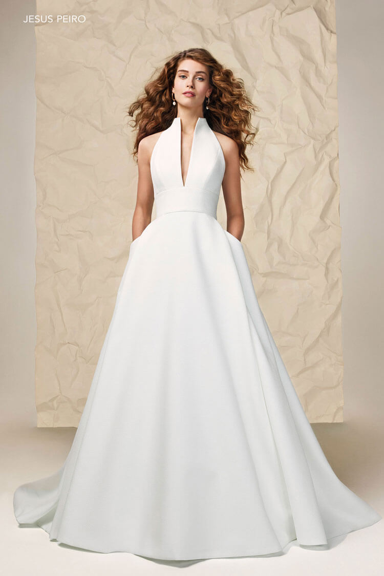 Jesus Peiro 2410 wedding dress with tailored elegance