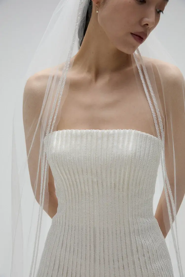 Amsale Mimosa bridal gown alternate detail image