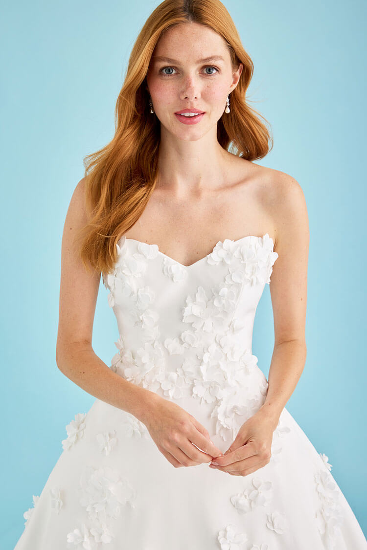 Lea-Ann Belter Bridal