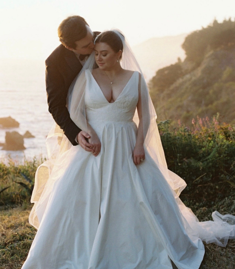 Meeting real bride Caroline and her bridal gown experience