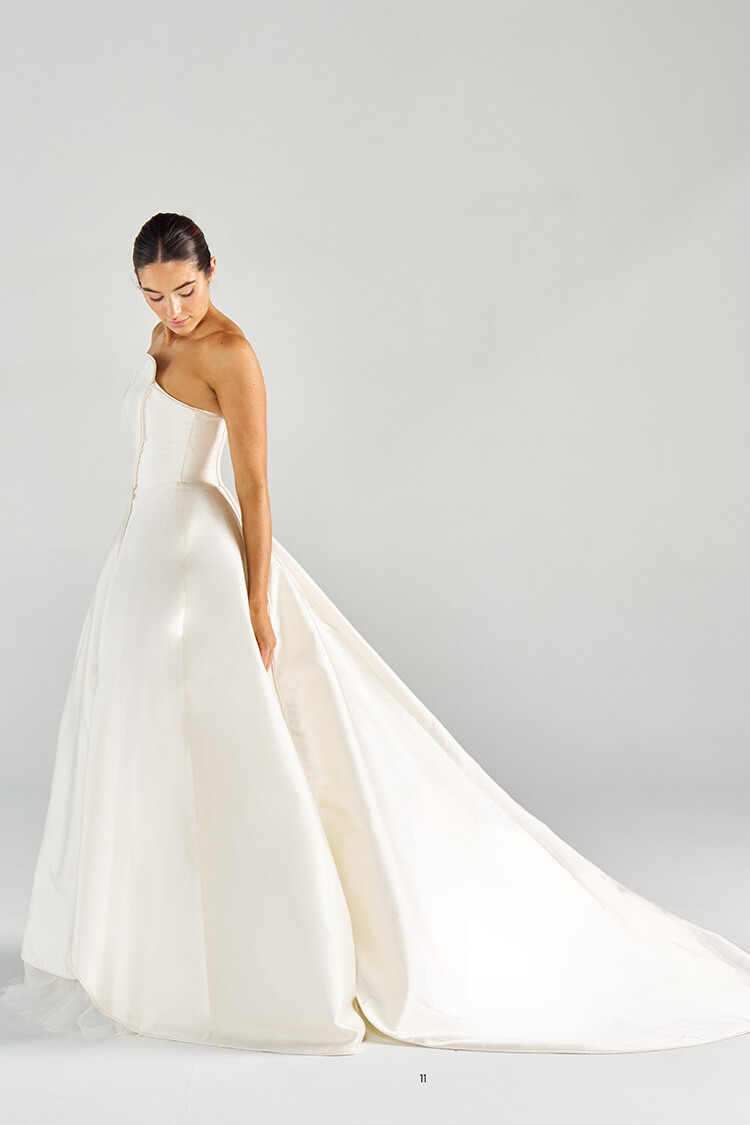 Alternate angle of Elizabeth Henry Palmer wedding dress