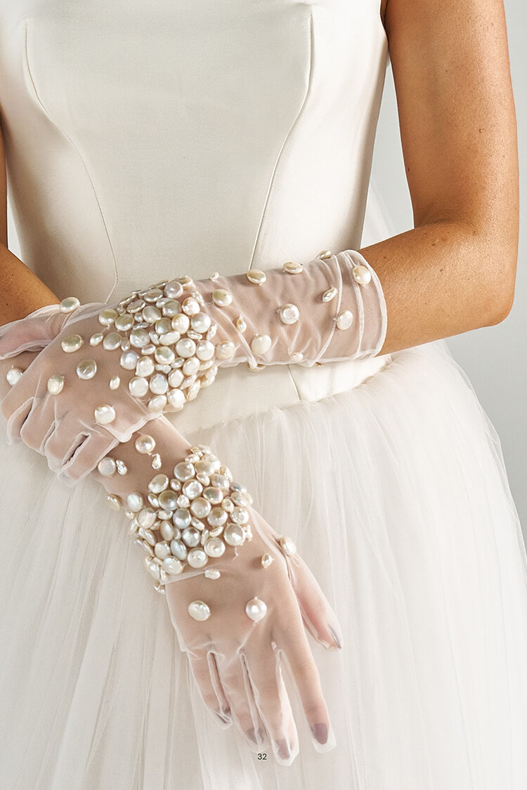 Elizabeth Henry Riley bridal gloves with elegant styling