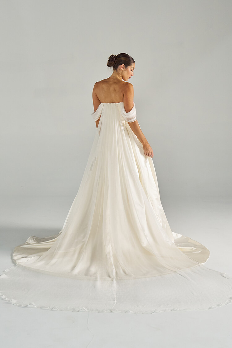 Elizabeth Henry Riley bridal gown with timeless elegance