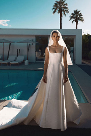 Jett design for custom gowns and occasion fashion